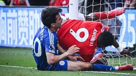 Nach Pfosten-Crash und Not-OP - Ex-Bundesliga-Star in künstliches Koma versetzt