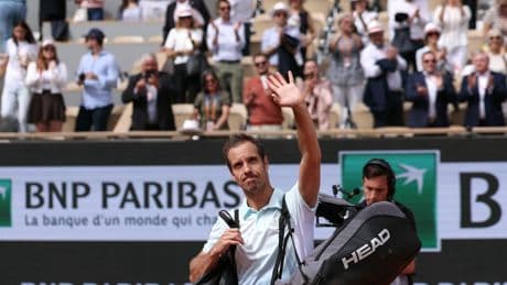Roland-Garros : fin de carrière pour Richard Gasquet, battu par Jannik Sinner