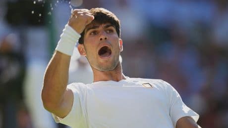 Wimbledon: 2-time defending champ Carlos Alcaraz needs 5 sets to beat Fabio Fognini in the 1st round