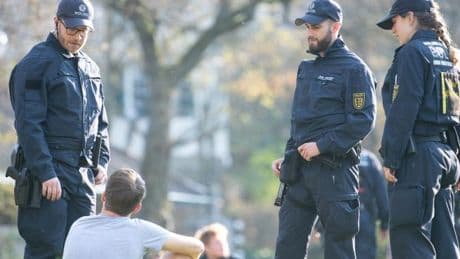 Folgen der Corona-Zeit – „Starke Rückgänge bei Vertrauen in die Polizei“