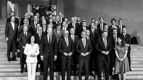 Investitionsgipfel: Gut, dass dieses Foto danebenging