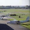 Buitenlandse militair zwaargewond na parachutesprong in Gelderland