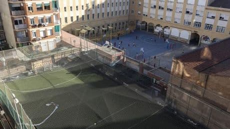 Un estudio en 48 escuelas catalanas prueba que la contaminación aumenta la ansiedad y depresión en niños