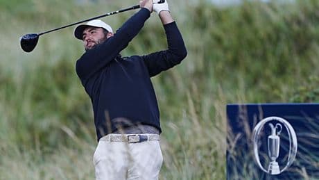 Flawless Scottie Scheffler leads at The Open but Rory McIlroy threat remains