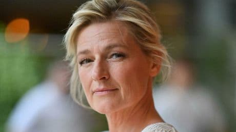 « Pas très reluisant » : Anne-Élisabeth Lemoine répond aux attaques de Rachida Dati sur l’ambiance à « C à Vous »