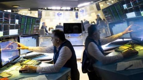 Wall Street abre en verde tras el anuncio de Trump de un retraso en los aranceles a la UE