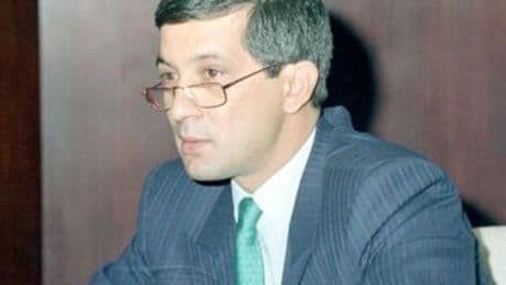 Saracoğlu’nu efsaneleştiren ne?