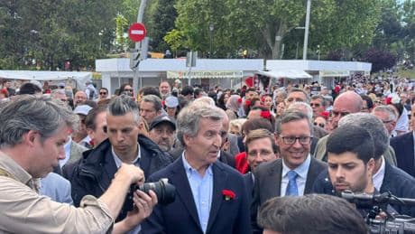 Feijóo dice que Sánchez no respondió a sus preguntas sobre la conversación filtrada con Ábalos porque &quot;está rodeado&quot; y &quot;tiene miedo&quot;