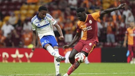 Davinson Sanchez Galatasaray'da kalmak istiyor, ama şartlar ağır