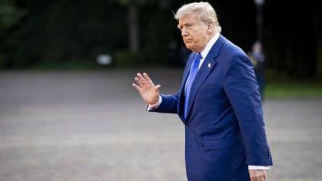 "Bomb bomb Iran", lo sfottò di Trump sull'attacco a Teheran diventa virale