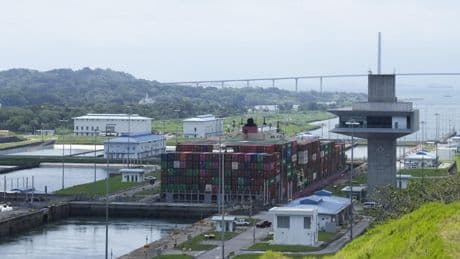 El Canal de Panamá ingresará 400 millones de dólares menos por la "incertidumbre" económica