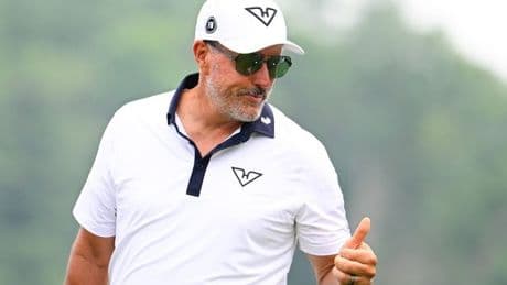 Phil Mickelson showed his class by delivering on caddie promise before joining LIV Golf