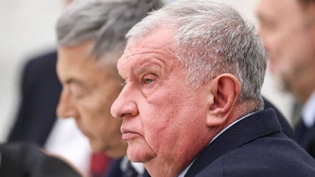 Russischer Ölkonzern Rosneft meldet Milliarden-Gewinneinbruch