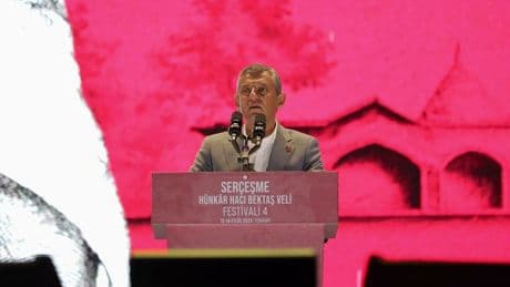 Özgür Özel Serçeşme Hünkar Hacı Bektaş Veli Festivalinde konuştu