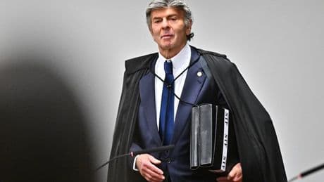 Un juez del Supremo pide absolver a Bolsonaro y el juicio contra el expresidente tiene un giro inesperado