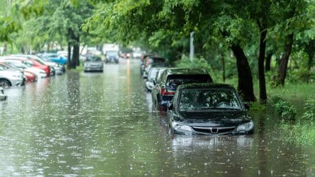 Catastrofi naturali, picco di perdite in sei mesi: 135 miliardi