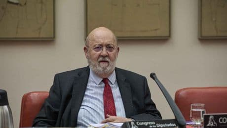 Tezanos aprovecha la encuesta sobre el apagón para aumentar a 7,3 puntos la ventaja del PSOE sobre el PP y disparar a Vox