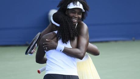 Venus Williams debuta con victoria en el dobles de Washington tras 16 meses de inactividad