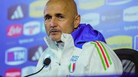 "Una donna piccola". Spalletti al veleno contro Ilary Blasi