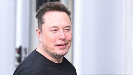 Nach Kritik: Elon Musk will „kinderfreundlichen“ Chatbot anbieten
