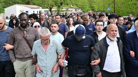 Mosque Killing Puts French View of Muslims Under Scrutiny
