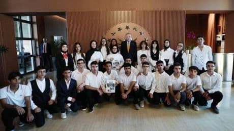 Cumhurbaşkanı Erdoğan, "Maziden Atiye" programı katılan öğrencileri kabul etti