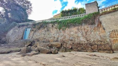 Costas deniega a la pareja de Feijóo la concesión del acceso a la playa de O Con, en Pontevedra