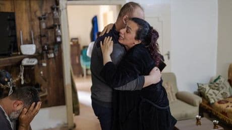 Le cycle des vengeances se poursuit contre les alaouites en Syrie : « Dans ce cimetière, il y a des familles entières qui ont été décimées par la haine »