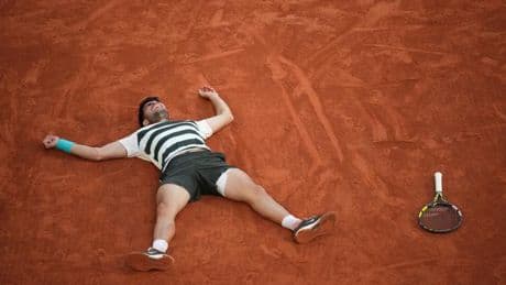 Alcaraz obra el mayor milagro del deporte para alzar su quinto Grand Slam