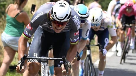 Mathieu van der Poel gaat niet voor groene trui in Tour, of toch wel? ’Hij heeft de grootste kans’
