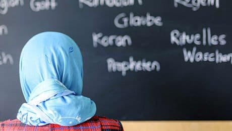 Lehrerinnen dürfen künftig Kopftuch tragen – Gesetz in Berlin wird angepasst