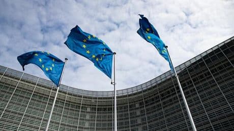 Gemeinschaftsbudget: EU-Haushalt: Kommission will Abgabe für große Unternehmen