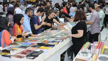 Kitap fuarları edebiyat rüzgarı estirecek