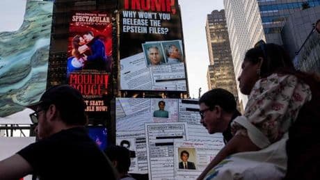 Justicia ya advirtió a Trump en mayo que figuraba en los archivos de Epstein