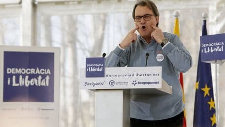 La república independiente y la 'performance' de la desconexión