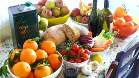 "Otto volte più pericoloso". Cosa si rischia col cibo straniero