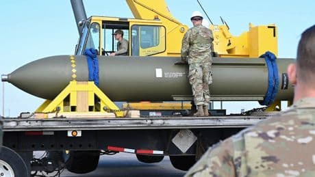 Lage im Iran spitzt sich zu - Trumps Bunker-Brecher soll Mullah-Lager zerstören
