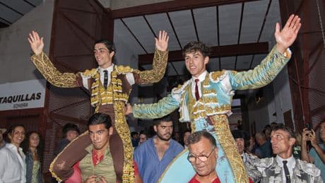 Puerta grande al buen toreo y la capacidad de El Mene y Julio Méndez en Colmenar Viejo