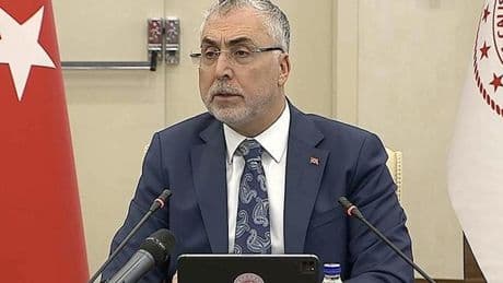 Bakan Işıkhan’dan memurlara mesaj: Uzlaşı zemininde süreç devam edecek