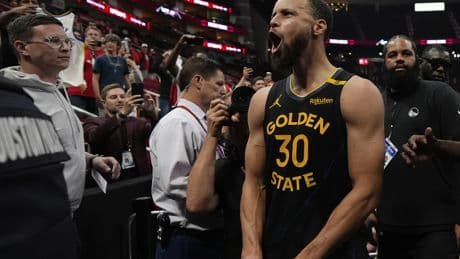 Steph Curry takes over with vintage fourth quarter as Warriors advance with Game 7 win over Rockets