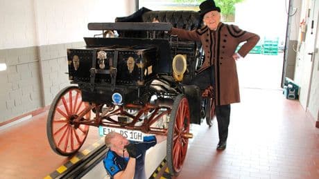 Wie er das geschafft hat - Ältester Benz auf Deutschlands Straßen zum TÜV