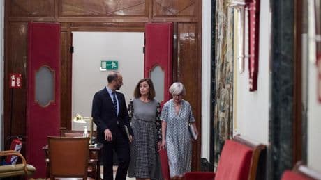El Congreso regula las grabaciones de los periodistas a políticos dentro del hemiciclo