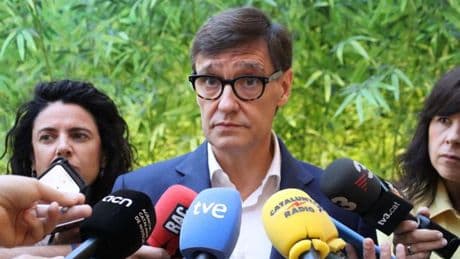 Illa responde a Azcón sobre las obras de Sijena: "Debería agradecer que el MNAC las haya preservado. Si no, no existirían"