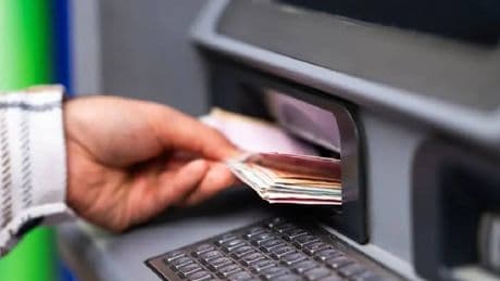 ATM'ye parası sıkışanlara önemli uyarı: Herkesin başına gelebilir