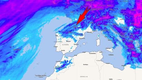 Los meteorólogos avisan de un cambio de tiempo radical en España: "Las tormentas serán intensas en estas zonas"