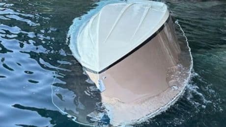 No one killed in the Lake Tahoe boat capsizing wore a life vest, investigators say
