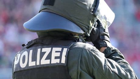 Terror-Ermittler durchsuchen Objekte in drei Ländern