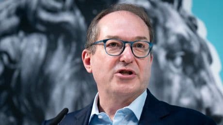 „Gesichert rechtsextremistisch“ - Kann Dobrindt die AfD-Bewertung rückgängig machen?
