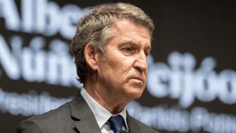 Feijóo ata un congreso de paz interna que deja en el aire los pactos con Vox y Junts