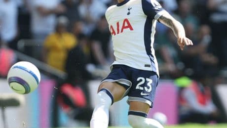 ‘It’s the way he treats you’ – Tottenham star loves ‘magnificent’ Man Utd manager Ruben Amorim
